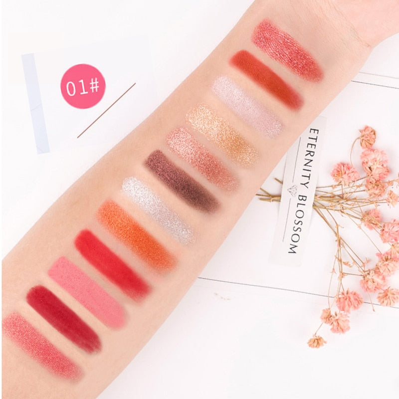 HOLD LIVE Color Focus Charm Eye Shadow Palette